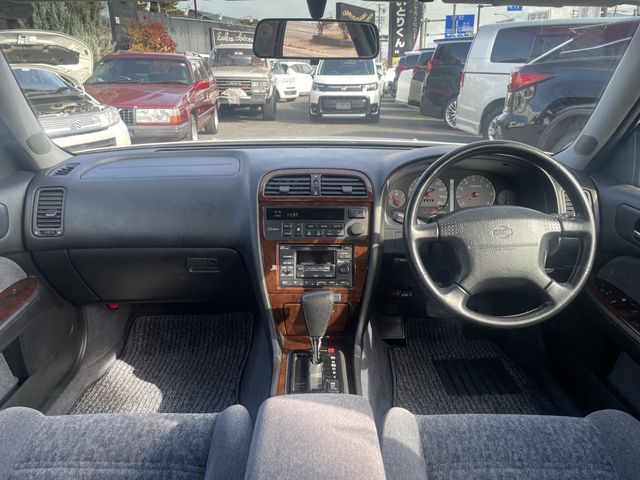 Nissan CEDRIC HARDTOP 1996-01 1543478-2