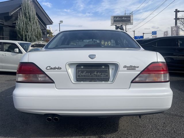 Nissan CEDRIC HARDTOP 1996-01 1543478-7