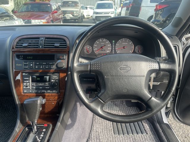 Nissan CEDRIC HARDTOP 1996-01 1543478-8