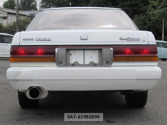 Nissan CEDRIC HARDTOP 1988-05 2959149-12