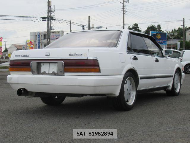 Nissan CEDRIC HARDTOP 1988-05 2959149-6