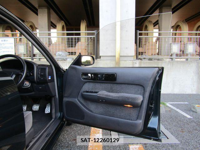 Nissan CEDRIC HARDTOP 1994-02 5861655-13