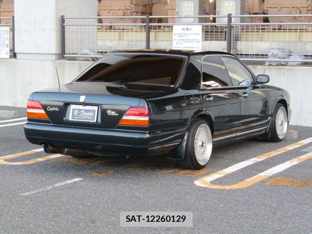 Nissan CEDRIC HARDTOP 1994-02 5861655-3