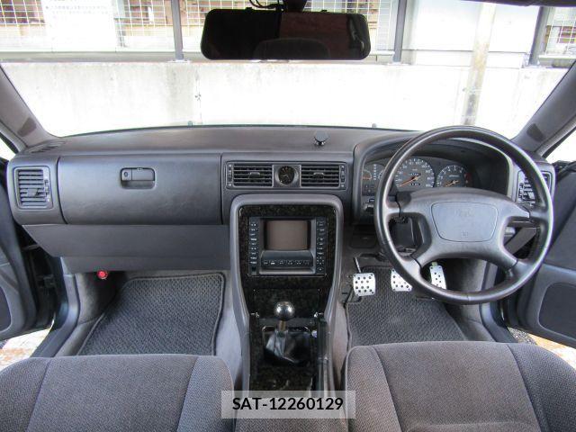 Nissan CEDRIC HARDTOP 1994-02 5861655-8