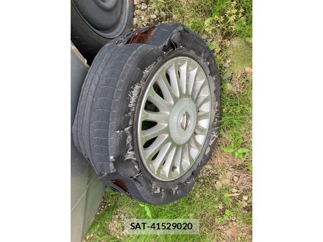 Nissan CEDRIC HARDTOP 2002-11 7215975-4