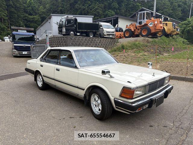 Nissan CEDRIC HARDTOP 1979-07 7615452-4
