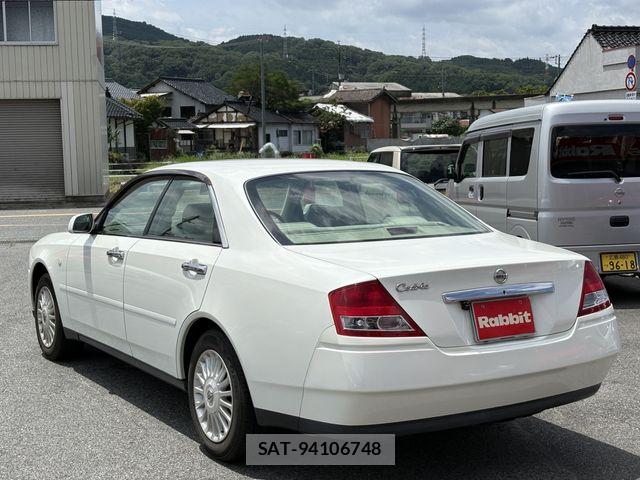Nissan CEDRIC HARDTOP 2004-02 8073211-9