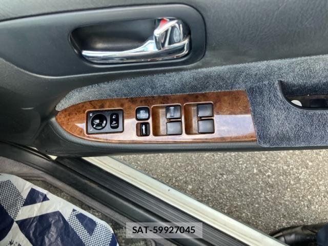 Nissan CEDRIC HARDTOP 1998-02 8244825-17