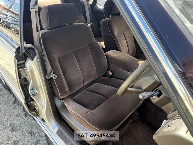 Nissan CEDRIC HARDTOP 1991-05 8365112-6