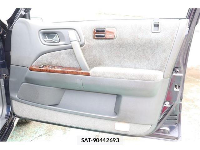 Nissan CEDRIC SEDAN 2000-04 498928-18