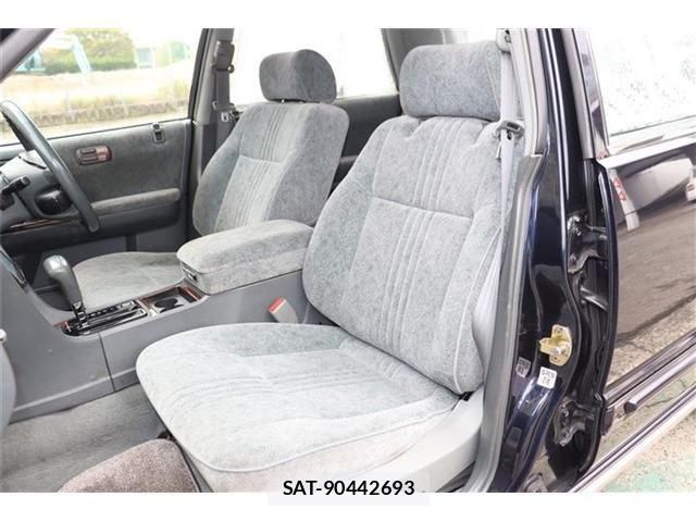 Nissan CEDRIC SEDAN 2000-04 498928-6