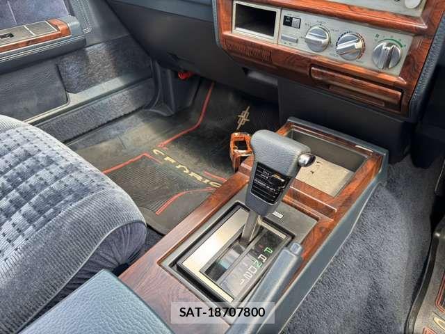 Nissan CEDRIC WAGON 1989-12 6525810-10