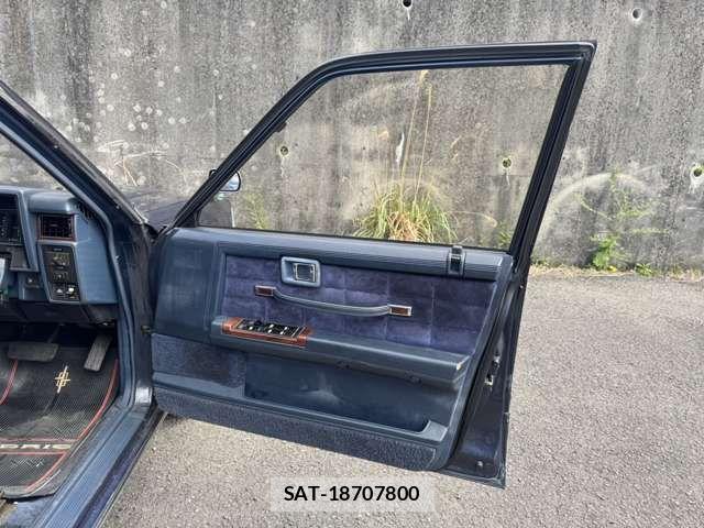 Nissan CEDRIC WAGON 1989-12 6525810-15