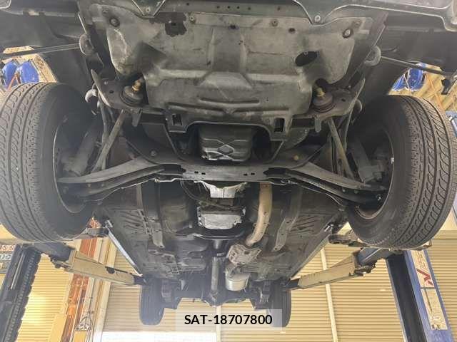 Nissan CEDRIC WAGON 1989-12 6525810-18