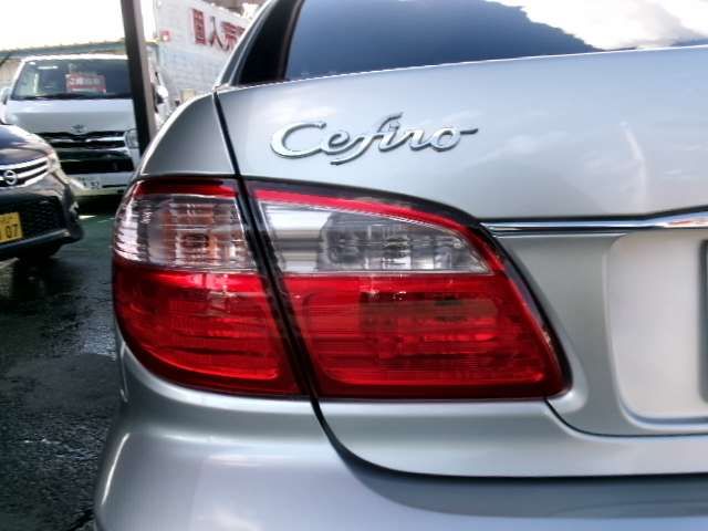 Nissan CEFIRO 2001-03 1543479-10
