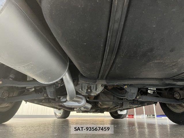 Nissan CEFIRO 1993-11 1584948-23