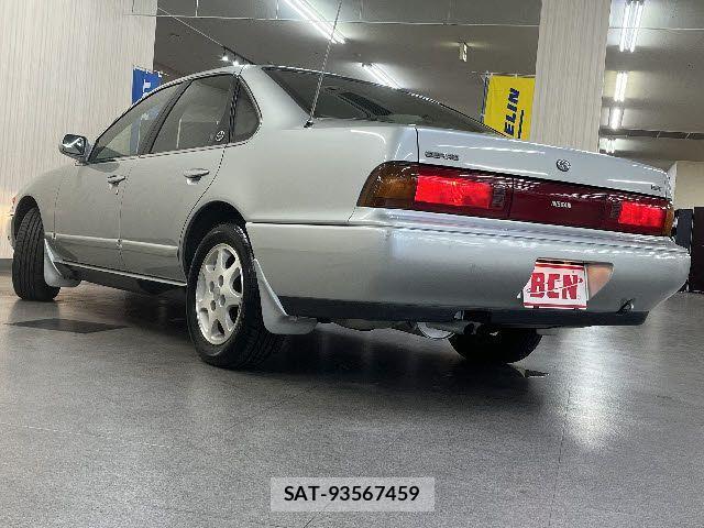 Nissan CEFIRO 1993-11 1584948-5