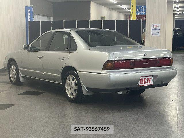 Nissan CEFIRO 1993-11 1584948-8