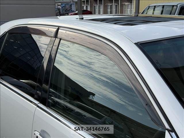 Toyota CELSIOR 2003-11 1584949-29