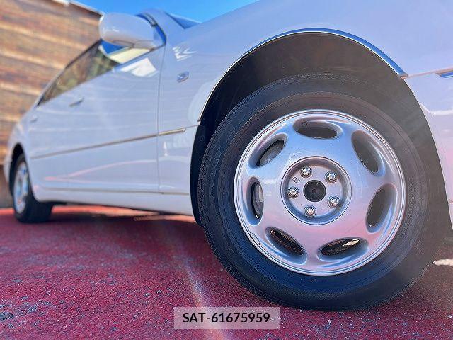 Toyota CELSIOR 2002-03 3064375-26
