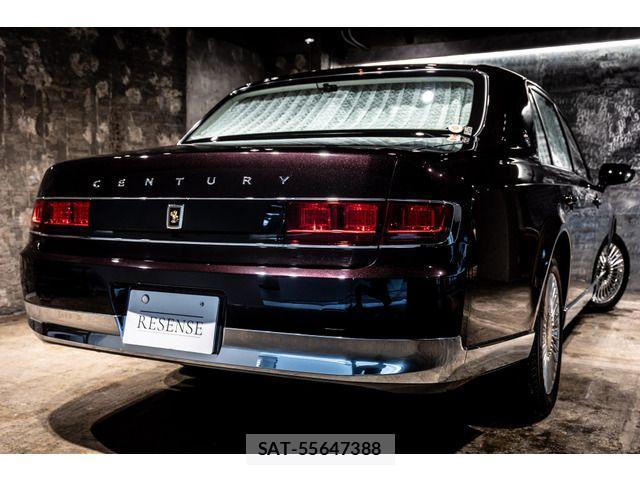 Toyota CENTURY 2022-03 956328-2