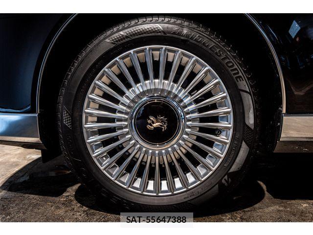 Toyota CENTURY 2022-03 956328-7