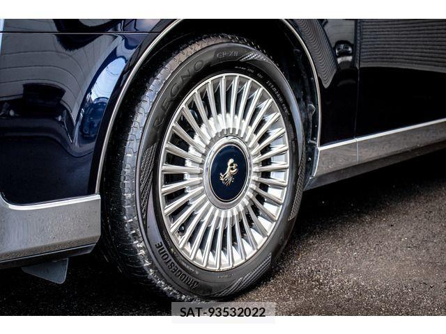 Toyota CENTURY 2018-10 1235323-11