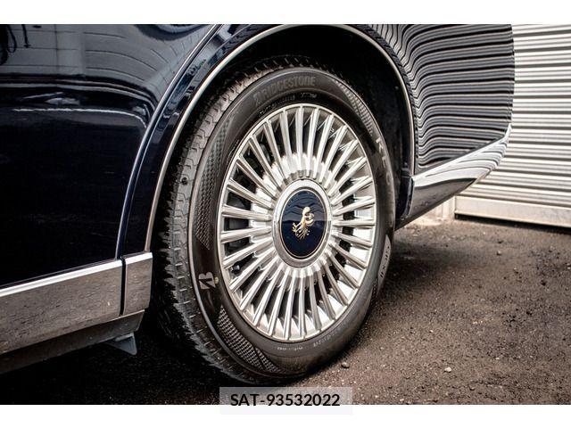 Toyota CENTURY 2018-10 1235323-12