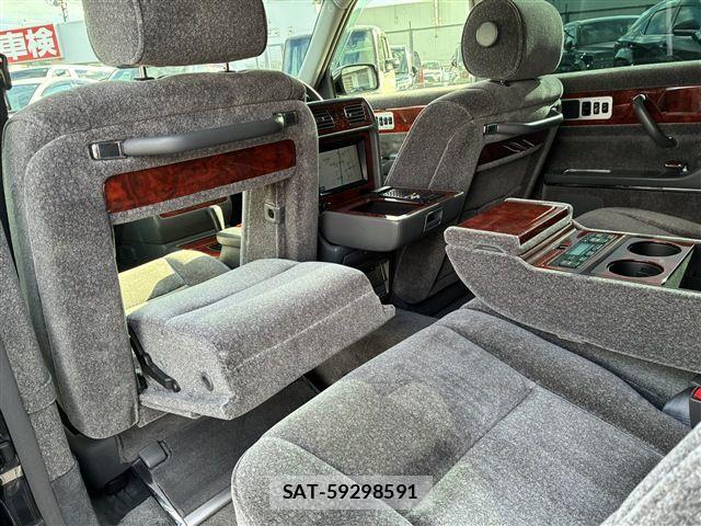 Toyota CENTURY 2015-08 4420007-14