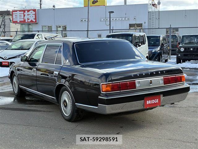 Toyota CENTURY 2015-08 4420007-3