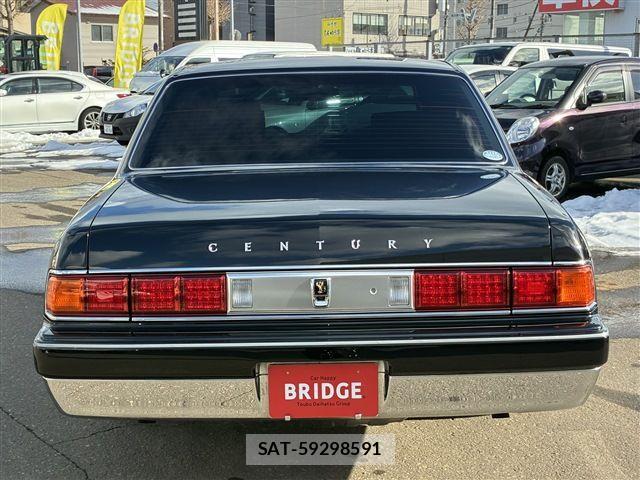Toyota CENTURY 2015-08 4420007-4