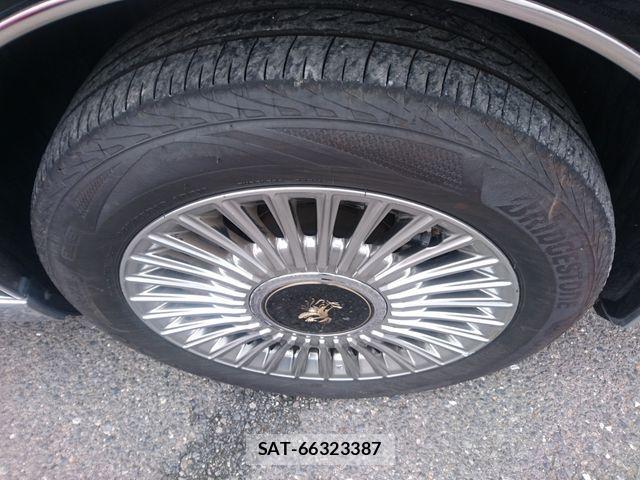 Toyota CENTURY 2019-04 7902399-21