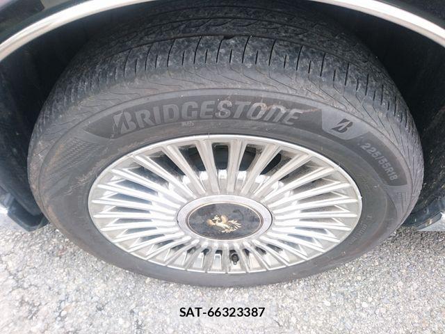 Toyota CENTURY 2019-04 7902399-24