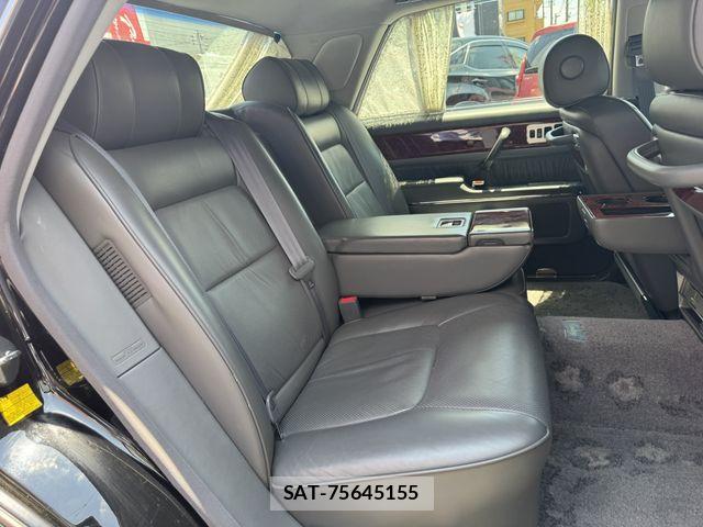 Toyota CENTURY 2011-02 8034789-21