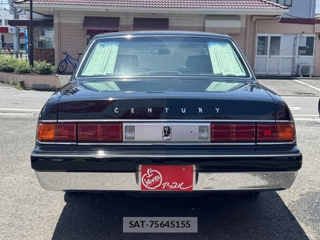 Toyota CENTURY 2011-02 8034789-5