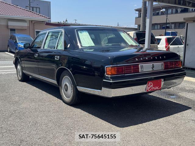 Toyota CENTURY 2011-02 8034789-6