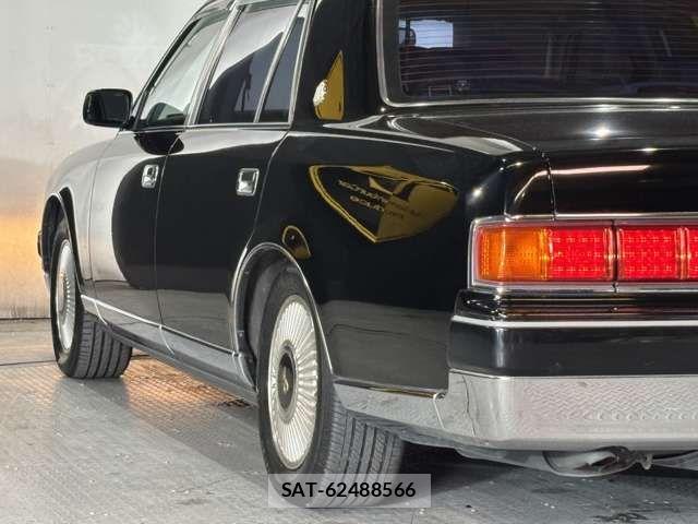 Toyota CENTURY 2006-09 8145573-13