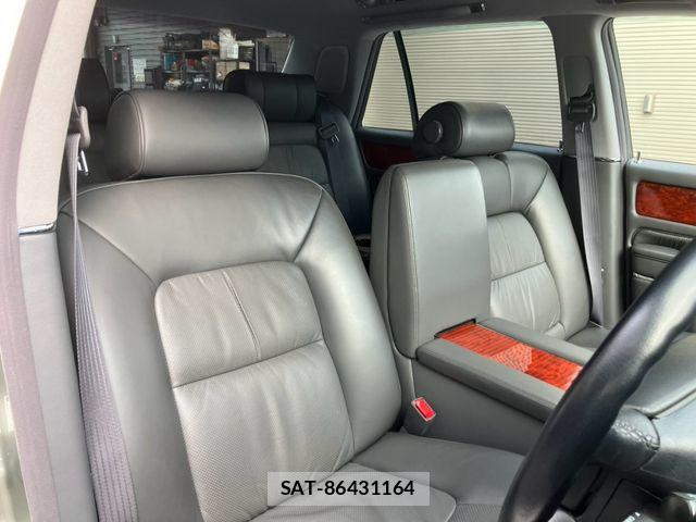 Toyota CENTURY 2005-02 8206797-7