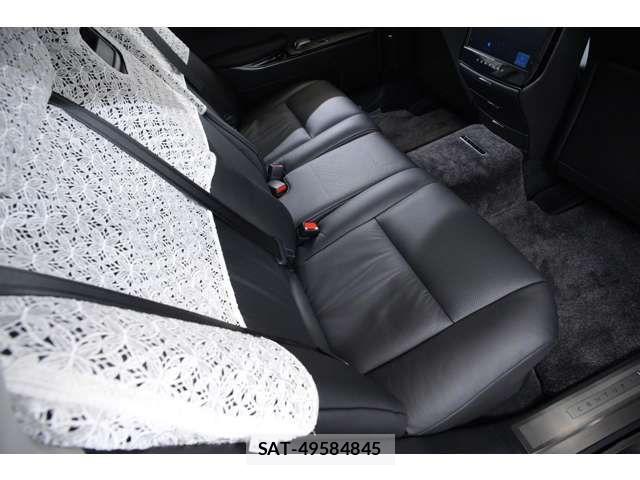 Toyota CENTURY 2026-04 8229245-11