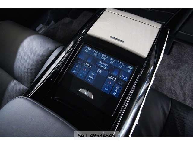 Toyota CENTURY 2026-04 8229245-15