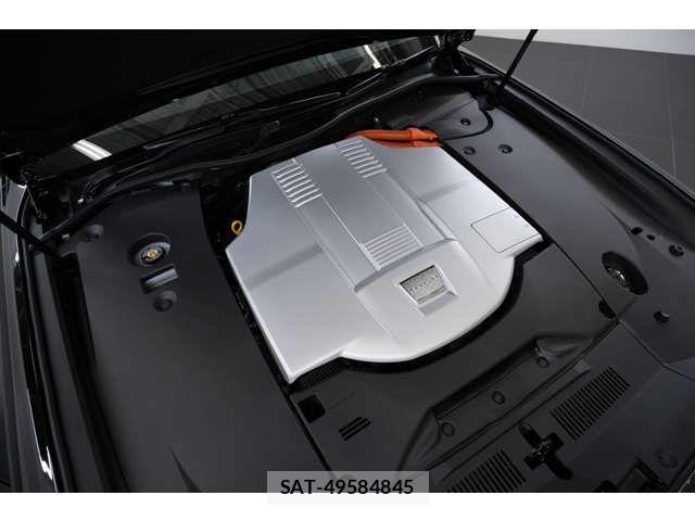 Toyota CENTURY 2026-04 8229245-5