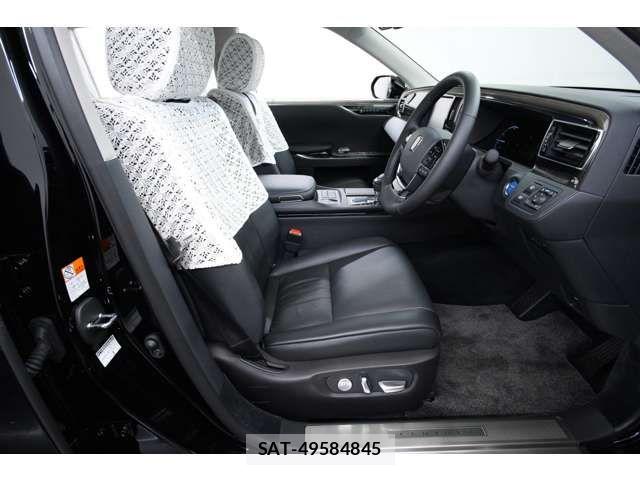 Toyota CENTURY 2026-04 8229245-7