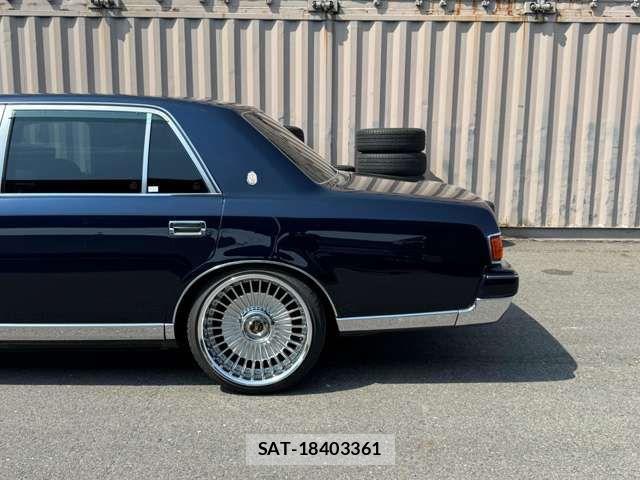 Toyota CENTURY 2008-01 8354119-11