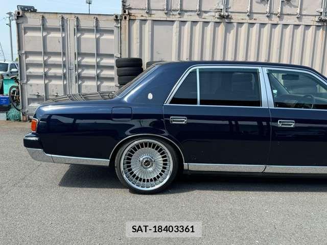 Toyota CENTURY 2008-01 8354119-18