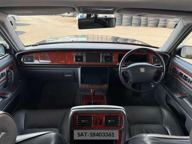 Toyota CENTURY 2008-01 8354119-2