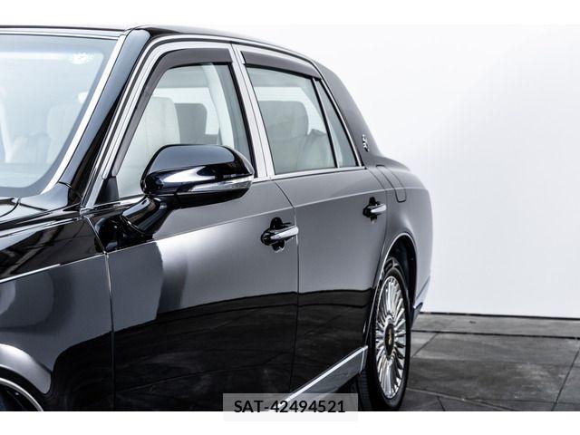 Toyota CENTURY 2019-06 8365119-14