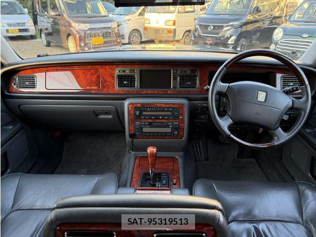 Toyota CENTURY 2005-08 8665930-6