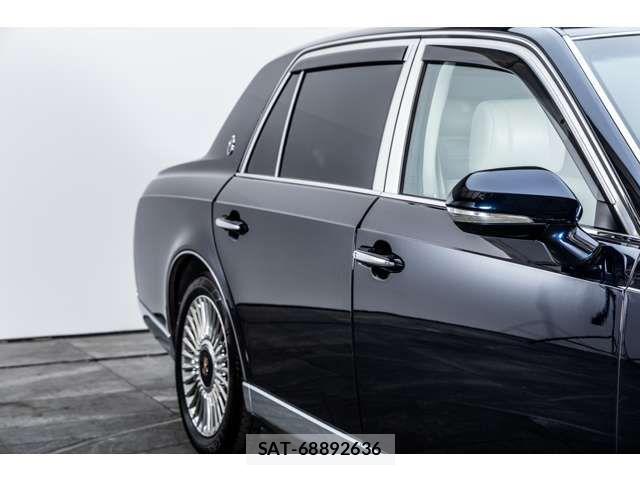 Toyota CENTURY 2023-06 8741125-15