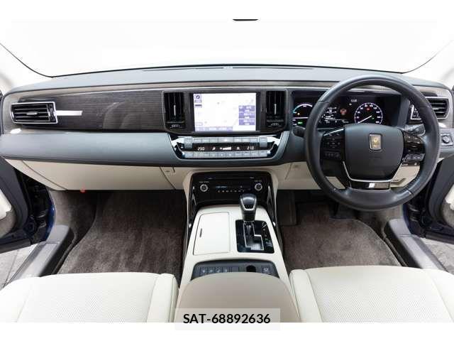 Toyota CENTURY 2023-06 8741125-1