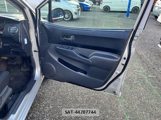 Suzuki CERVO 2008-08 7783391-23
